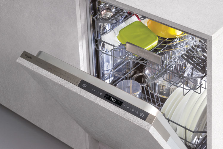 Посудомоечная машина Whirlpool WIF 4O43 DLGT E