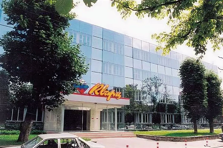 Завод «Кварц» в Калининграде Завод «Кварц» в Калининграде