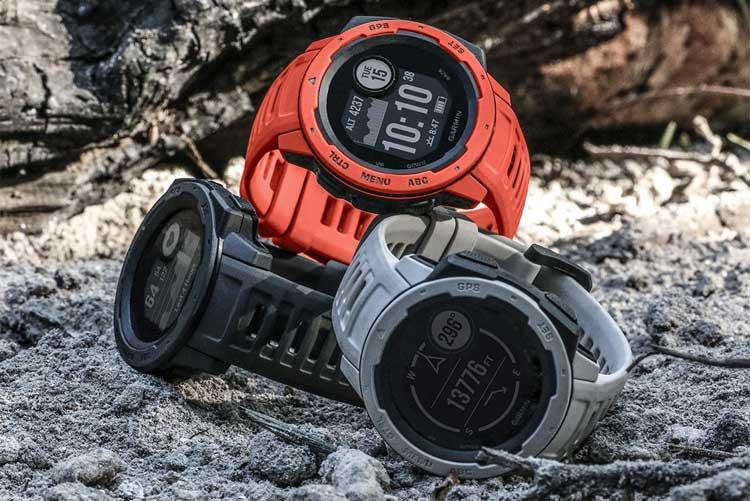 Спортивные GPS-часы Garmin Instinct